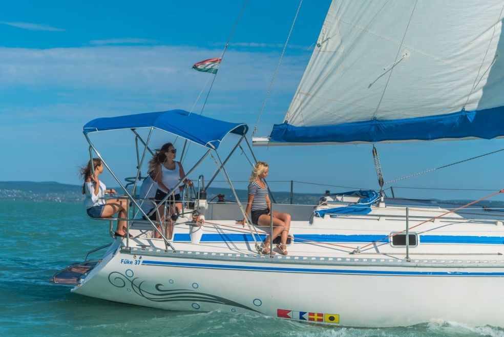 vitorlazas-kapitannyal