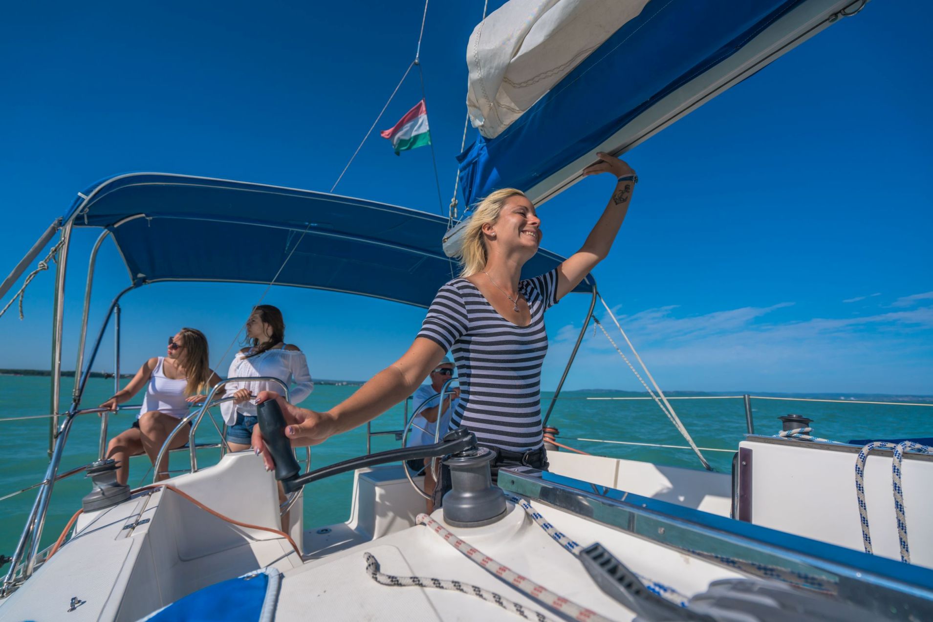 hajokiradulas balatonon